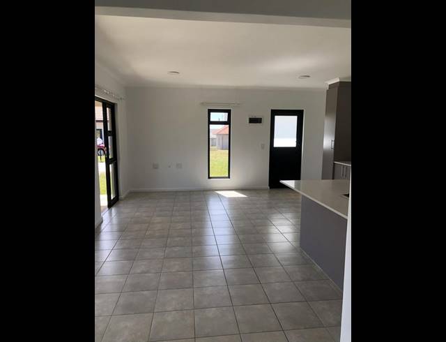 3 BEDROOM HOUSE FOR SALE IN KIDDS BEACH